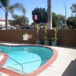 Hotels near Executive Suite Nightclub Long Beach - Rodeway Inn Signal Hill